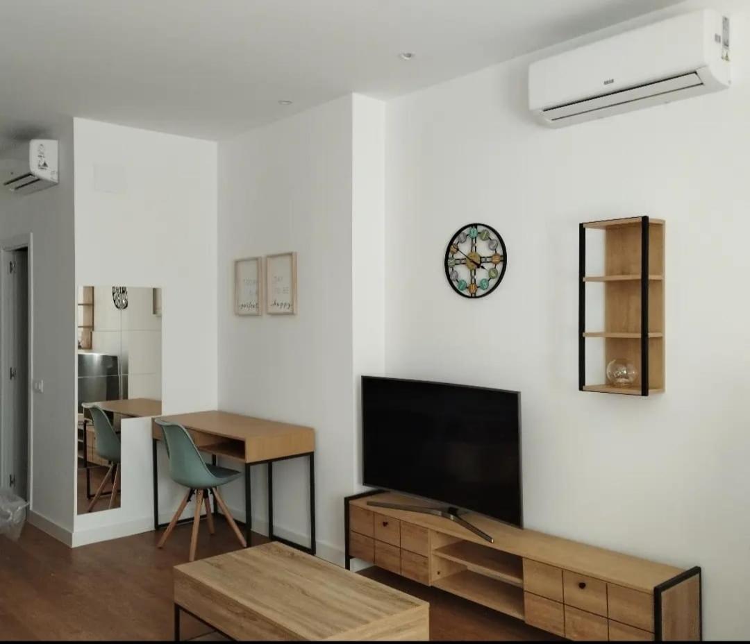 Apartament Moderno Estudio En Usera - A 15 Minutos Del Centro *